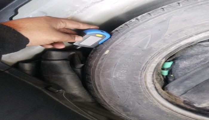 2018 Hyundai Elite i20 ASTA 1.2 (O), Petrol, Manual, 50,244 km, tyre