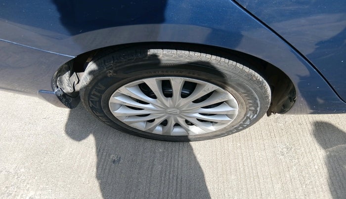 2017 Maruti Ciaz DELTA 1.4 MT PETROL, Petrol, Manual, 37,729 km, tyre