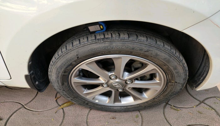 2015 Hyundai Grand i10 ASTA 1.2 KAPPA VTVT, Petrol, Manual, 36,916 km, tyre