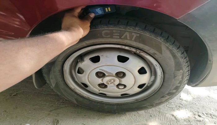 2010 Hyundai Santro Xing GL, Petrol, Manual, 69,817 km, tyre