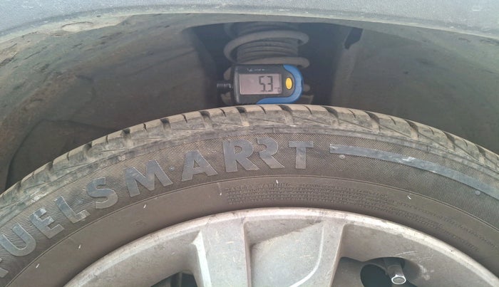 2020 Renault Kwid RXT 1.0 AMT (O), Petrol, Automatic, 19,832 km, tyre