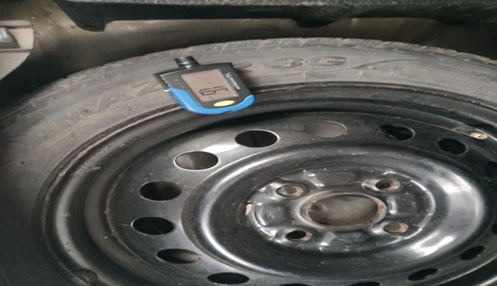 2016 Maruti Wagon R 1.0 VXI, Petrol, Manual, 52,802 km, tyre