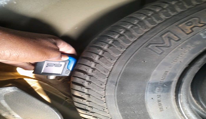 2013 Maruti Swift Dzire VXI, Petrol, Manual, 1,32,009 km, tyre