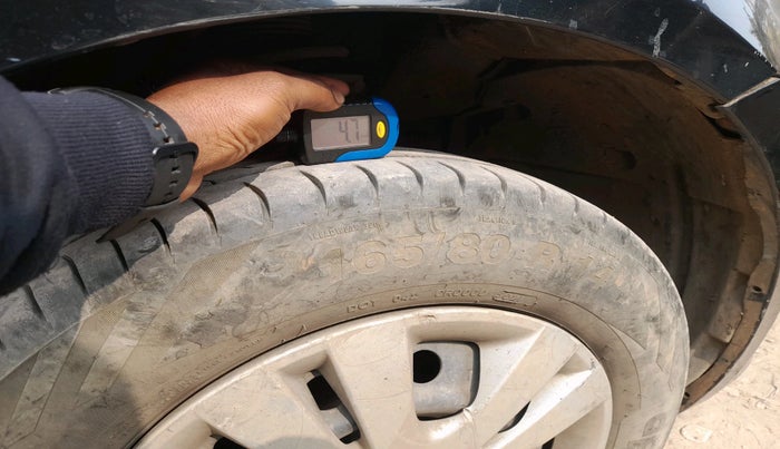 2013 Maruti Swift Dzire VXI, Petrol, Manual, 1,32,009 km, tyre