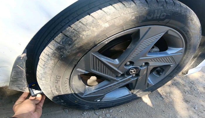 2021 Hyundai Verna SX 1.5 VTVT, Petrol, Manual, 1,51,037 km, tyre