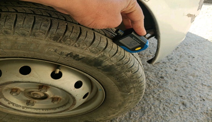 2011 Maruti Alto LXI, Petrol, Manual, 1,49,125 km, tyre