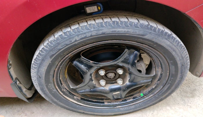 2017 Hyundai Elite i20 ASTA 1.2, Petrol, Manual, 1,44,797 km, tyre