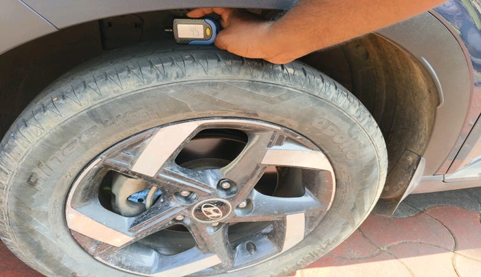 2019 Hyundai VENUE SX PLUS 1.0 TURBO DCT, Petrol, Automatic, 64,293 km, tyre