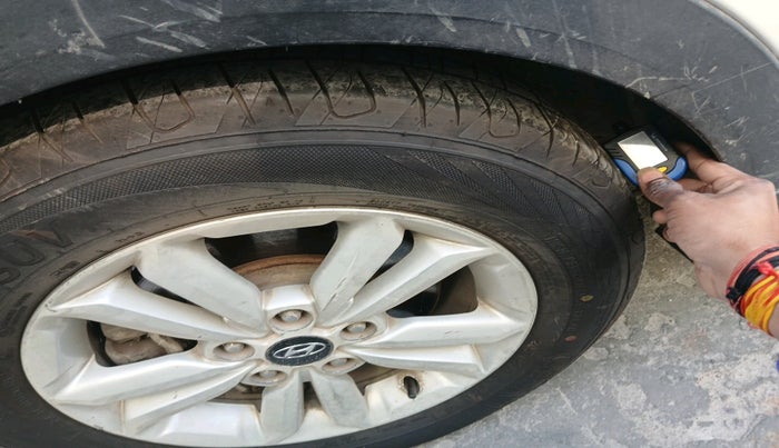 2016 Hyundai Creta SX PLUS 1.6 PETROL, Petrol, Manual, 1,47,008 km, tyre