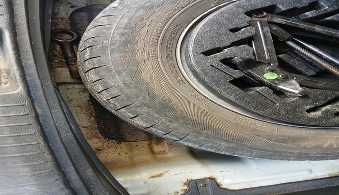 2016 Hyundai Creta SX PLUS 1.6 PETROL, Petrol, Manual, 1,47,008 km, tyre