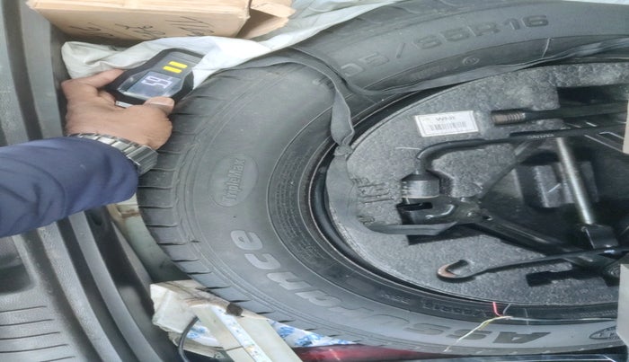 2018 Hyundai Creta E 1.6 PETROL, Petrol, Manual, 77,667 km, tyre