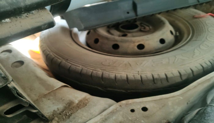 2018 Maruti Alto 800 LXI CNG, Petrol, Manual, 1,60,417 km, tyre