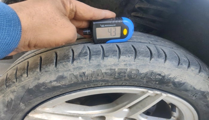 2018 Maruti Alto 800 LXI CNG, Petrol, Manual, 1,60,417 km, tyre