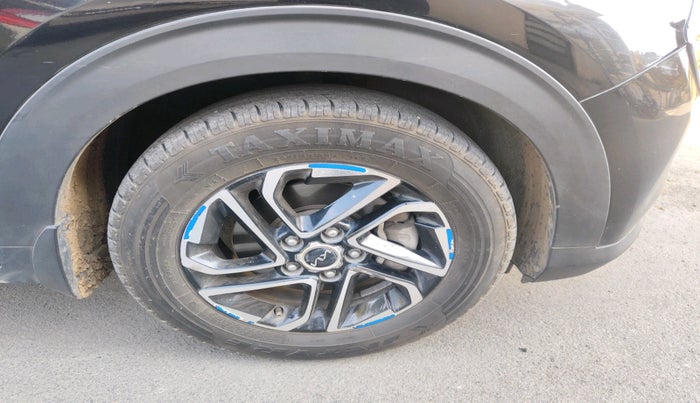 2022 KIA CARENS PRESTIGE PLUS 1.5 DIESEL 7 STR, Diesel, Manual, 1,01,820 km, tyre