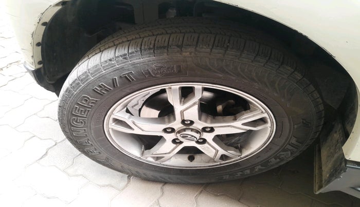 2015 Mahindra Scorpio S10, Diesel, Manual, 2,56,183 km, tyre