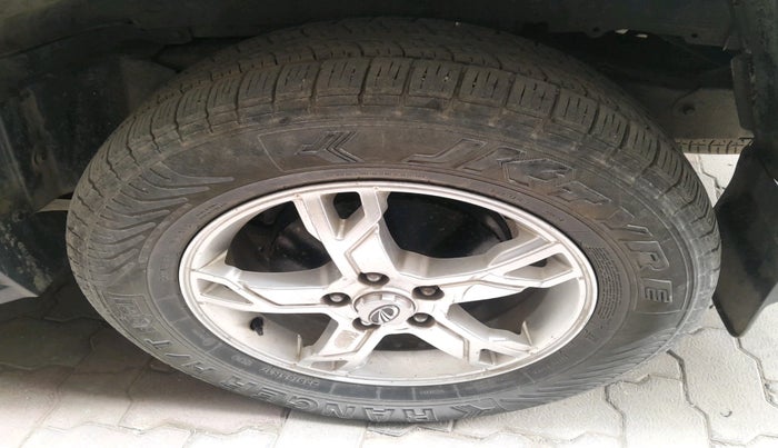 2015 Mahindra Scorpio S10, Diesel, Manual, 2,56,183 km, tyre