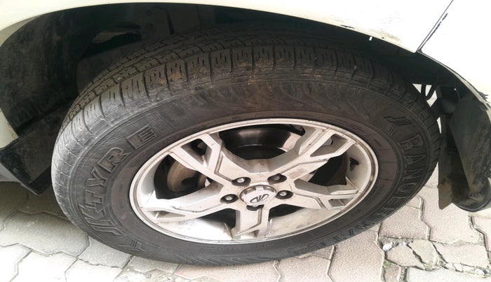 2015 Mahindra Scorpio S10, Diesel, Manual, 2,56,183 km, tyre