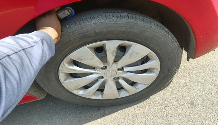 2016 Maruti Baleno DELTA PETROL 1.2, Petrol, Manual, 7,80,000 km, tyre