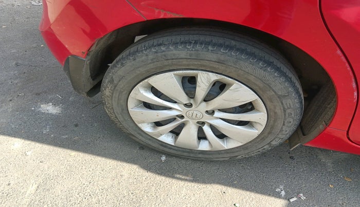 2016 Maruti Baleno DELTA PETROL 1.2, Petrol, Manual, 7,80,000 km, tyre