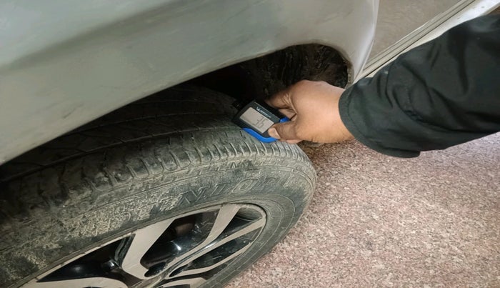 2016 Nissan Terrano XL (D), Diesel, Manual, 1,23,839 km, tyre