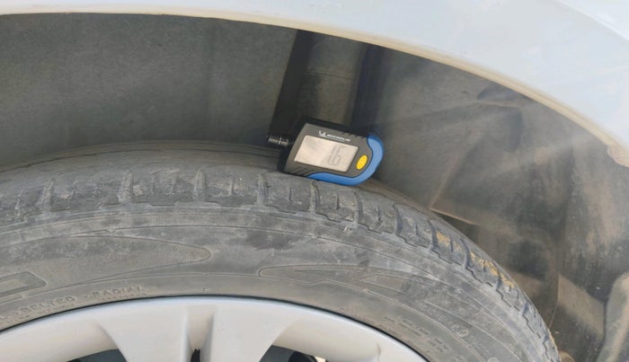 2016 Maruti Ciaz VDI SHVS, Diesel, Manual, 91,424 km, tyre