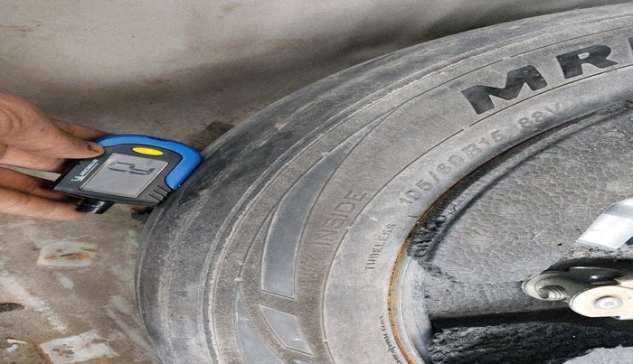 2016 Maruti Ciaz VDI SHVS, Diesel, Manual, 91,424 km, tyre