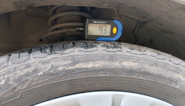 2016 Maruti Ciaz VDI SHVS, Diesel, Manual, 91,424 km, tyre