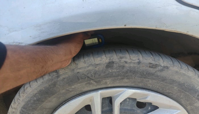 2010 Maruti Ritz VDI, Diesel, Manual, 82,714 km, tyre