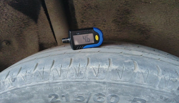 2018 Maruti Vitara Brezza ZDI, Diesel, Manual, 1,10,225 km, tyre