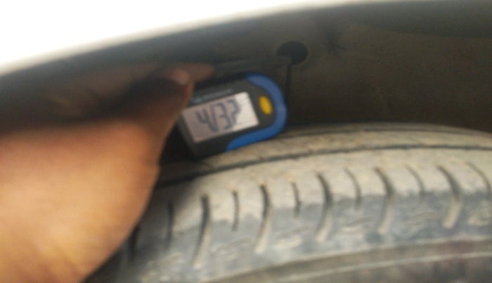 2020 Maruti Ertiga ZXI+ SHVS, Petrol, Manual, 1,37,767 km, tyre