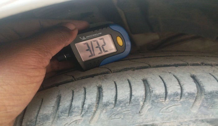 2020 Maruti Ertiga ZXI+ SHVS, Petrol, Manual, 1,37,767 km, tyre