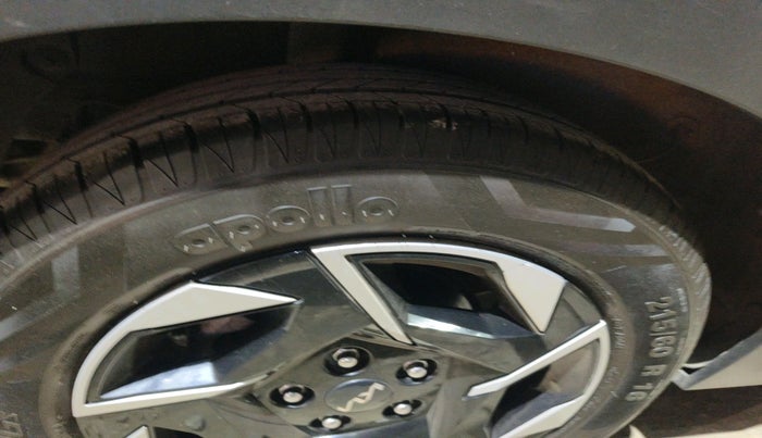 2024 KIA SONET HTX 1.0 TURBO PETROL IMT, Petrol, Manual, 9,743 km, tyre