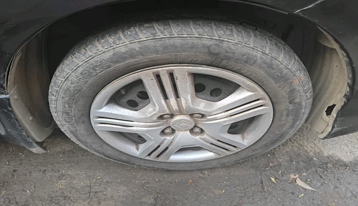 2011 Honda City 1.5L I-VTEC S MT, Petrol, Manual, 1,48,071 km, tyre