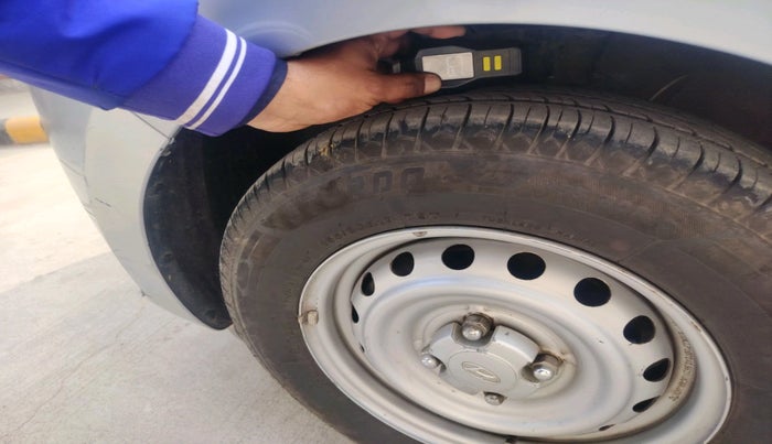 2019 Hyundai NEW SANTRO MAGNA, Petrol, Manual, 1,08,887 km, tyre