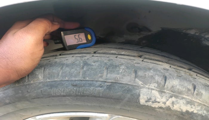 2015 Ford Ecosport TITANIUM 1.5L DIESEL, Diesel, Manual, 1,63,084 km, tyre