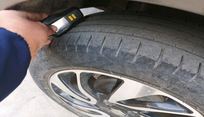 2021 Maruti Baleno ZETA PETROL 1.2, Petrol, Manual, 38,377 km, tyre