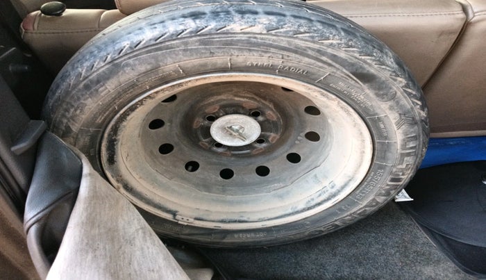 2011 Maruti Wagon R Duo DUO LXI LPG, Petrol, Manual, 75,522 km, tyre