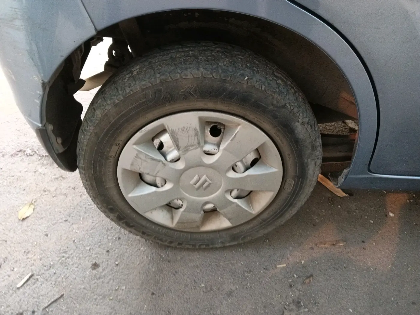 2011 Maruti Wagon R Duo DUO LXI LPG, Petrol, Manual, 75,522 km, tyre