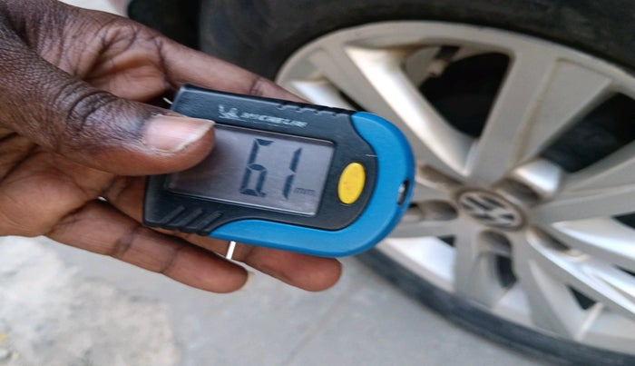 2020 Volkswagen Polo TRENDLINE 1.0L, Petrol, Manual, 30,339 km, tyre