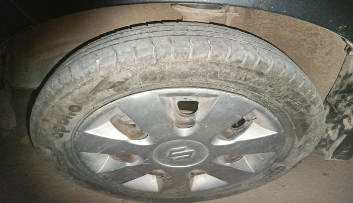 2015 Maruti Alto K10 VXI, Petrol, Manual, 82,843 km, tyre