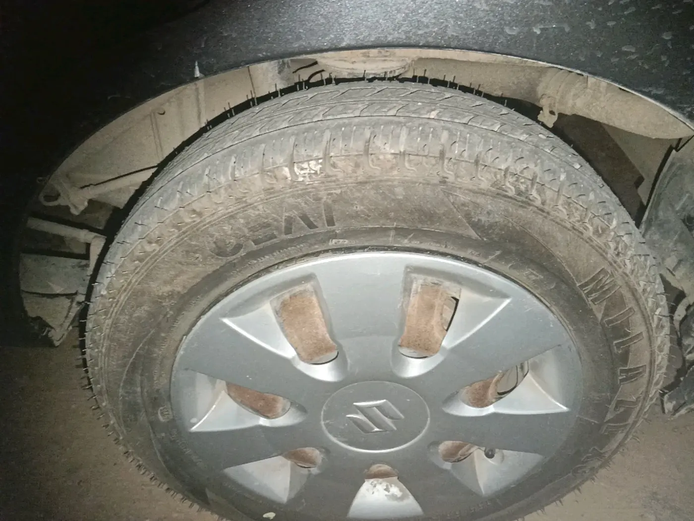 2015 Maruti Alto K10 VXI, Petrol, Manual, 82,843 km, tyre