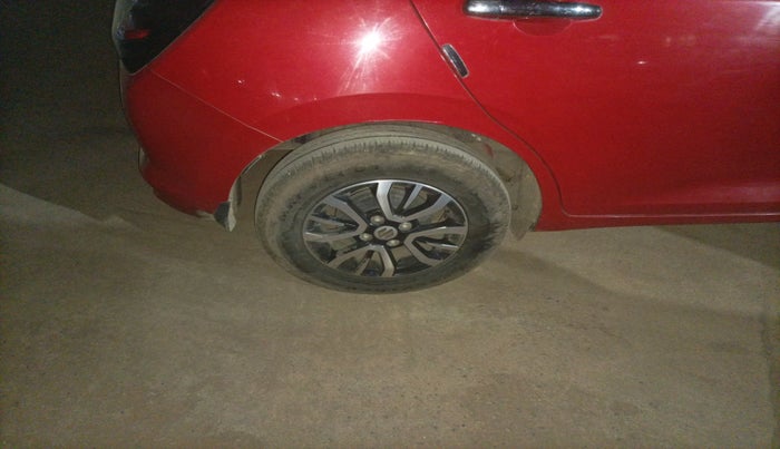 2024 Maruti Swift LXi, Petrol, Manual, 12,067 km, tyre