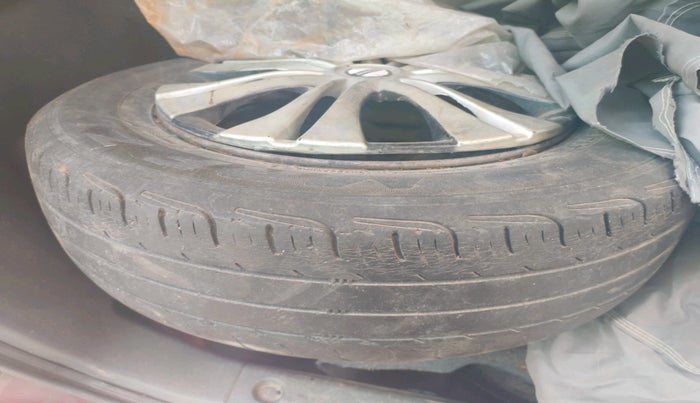 2010 Maruti Wagon R Duo DUO LXI LPG, Petrol, Manual, 1,14,023 km, tyre