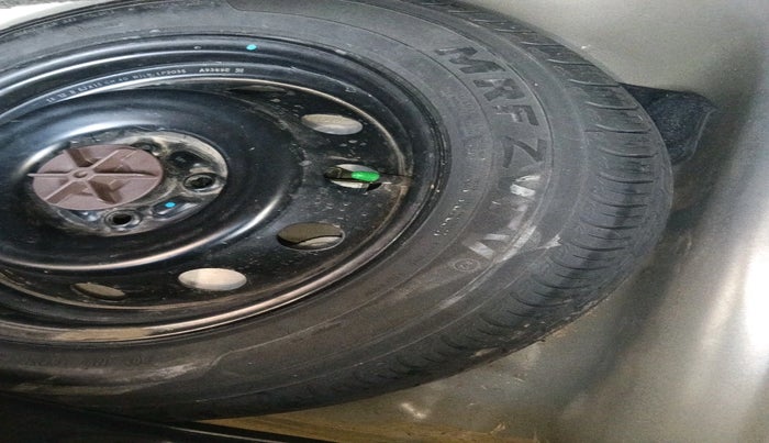 2017 Maruti IGNIS ZETA 1.2, Petrol, Manual, 25,916 km, tyre