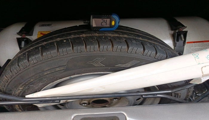 2023 Maruti New Wagon-R LXI CNG 1.0, Petrol, Manual, 1,04,664 km, tyre