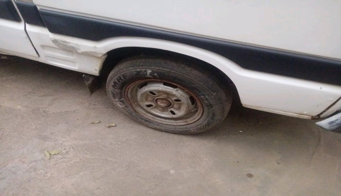 2001 Maruti OMNI E STD, Petrol, Manual, 8,23,503 km, tyre