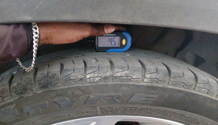 2022 Hyundai Creta SX 1.5 PETROL, Petrol, Manual, 33,138 km, tyre