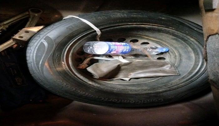 2014 Honda City 1.5L I-VTEC SV CVT, Petrol, Automatic, 1,30,861 km, tyre