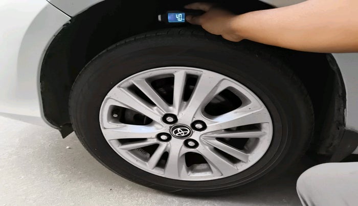 2018 Toyota YARIS VX CVT, Petrol, Automatic, 1,13,395 km, tyre