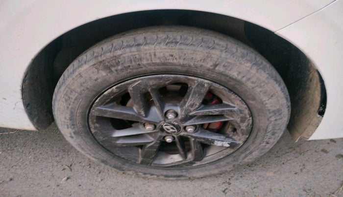 2018 Hyundai Grand i10 SPORTZ 1.2 KAPPA VTVT, Petrol, Manual, 1,33,696 km, tyre